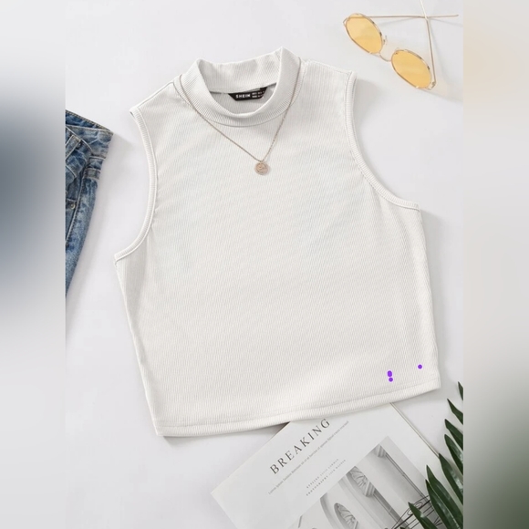 3 Rib-Knit Mock Neck Tank Top (Cropped) - Picture 2 of 5